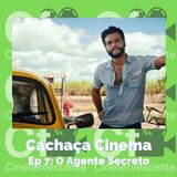 Cachaça Cinema - O Agente Secreto (2025): Wagner Moura, un Fusca amarillo y una pierna en un tiburón.