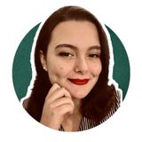 Rebecca Barbera, book influencer: "Diffondo pace e cultura attraverso i libri"