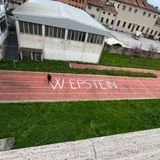 Azione provocatoria sulla pista di atletica del “Rossi”: composta una scritta che rinvia agli “Epstein files”