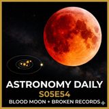 Blood Moon, Broken Records & the Hubble Mystery