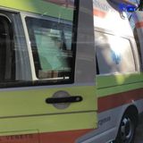 Violento frontale sulla Postumia fra un’auto e un furgone: due feriti, uno grave