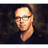 How Psychic John Edward helps to share messages of hope