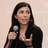 Monia Monni Assessore Regionale all'assemblea pubblica sulle rinnovabili