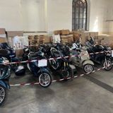 Tredici motorini rubati individuati grazie all’air-tag: tre uomini denunciati per ricettazione