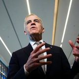 Former finance minister says investment summit will 'move forward' the economy
