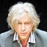 Festeggiamo Bob Geldof, il cantante che, nel 1985, diede vita al mega concerto benefico "Live Aid". Ricordiamo, poi, una sua hit del 1979...