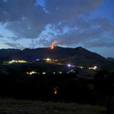 Ripartito nella notte l’incendio fra Lessinia e Crespadoro. Richiesto un Canadair