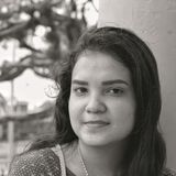 12×01. Entrevista con Alejandra Hernández