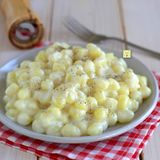 Chicche di patate con crema di pecorino