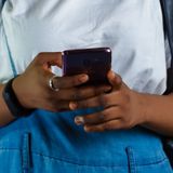 Les influenceurs nigériens, entre visibilité et absence de cadre réglementaire (Magazine)