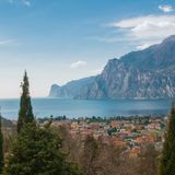 Il bagnino Andrea ci consiglia un'estate sul Lago di Garda