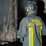 Principio d’incendio nel laboratorio orafo in piena notte. Pompieri in azione