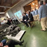 Quando era buio e Laghi s’accese da solo: la storia di una famiglia, l’amore per un paese