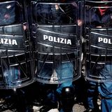 La polizia come continuazione della guerra sul fronte interno.