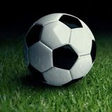 Voetbal op een meer | Verhaaltjes over Moed