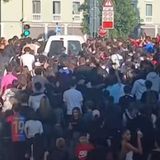 Delirio a Campo Marzo, caos e danni dopo l’appello social del tiktoker Hamza Messaf