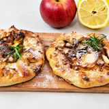 Crostatine rustiche alle mele e noci (Mini galette senza stampo)