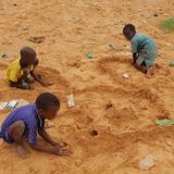 À Niamey, les jeunes mettent leurs vacances à profit(Magazine)
