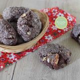 BISCOTTI AL VINO E CACAO E MANDORLE