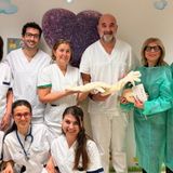 Ulss7. Il profumo della mamma nel “guanto speciale”, il dono per i bambini prematuri