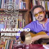 É sobre o cantautor - Naldinho Freire