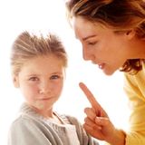 Le sette frasi che distruggono i figli