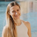 Beatrice Mazza, lo yoga del sacro femminile, talent di Wanderlust 108 nella tappa di Venezia - 28 settembre 2024 - Radio Wellness