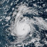 3 major storms pound Northeast, Hawaii & Mexico