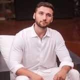 Noah Loul Explains 5 Strategies to Automate Sales Using AI