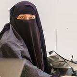 Editorial Luis Herrero: El debate sobre la prohibición del burka aterriza en el Congreso