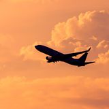 Avionics & Aircraft Instruments: Essential Components for Safe and Efficient Flight