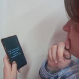 #Casagialla Le catene su whatsapp sono da sfigati?