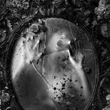 Lista de reglas extrañas para un espejo