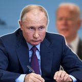 Alto cargo de Putin en desacuerdo con la guerra Dimite y deja Rusia