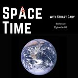 S27E88: Earth's Wobble, The Three-Body Dilemma, and SpaceX's Setback