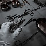 Soy doctor y sigo una lista de reglas muy extrañas