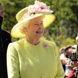 Regina Elisabetta II. Parliamo delle tante canzoni dedicate alla Sovrana del Regno Unito, tra le quali, “Her Majesty” dei Beatles.