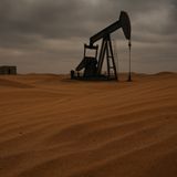 Sotto la sabbia, la Libia, il petrolio, l'Italia