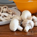 COME PULIRE I FUNGHI nel modo corretto