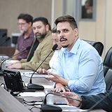 Comissão aponta atraso tecnológico e excesso de sistemas na Prefeitura de Blumenau