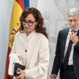 Tertulia de Cuesta: Los pasos dados para el desembarco del crucero del hantavirus y nueva tragedia por las narcolanchas