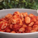 Gnocchi di fagioli pomodoro e pancetta