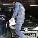 Carrozzeria abusiva e commercio d’auto usate “in garage” del condominio