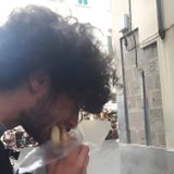 Noel, fuorisede a 16 anni