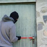 Ladri in trasferta, 27 colpi nel vicentino. Arrestata la banda che camuffava le auto