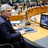 Addio alla Via della Seta, l’Italia non rinnova il contratto con la Cina. Tajani: “Non è la priorità”