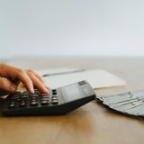 Il costo del lavoro di un infermiere a seconda della fruizione di ferie e permessi