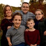 Dad to Dad 118 - Dwayne Wiseman of Chicago, IL Reflects On Fathering Three Children With Dwarfism & Growing Up As A Little Person Himself