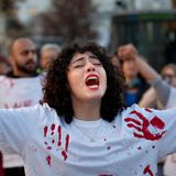 Mujeres, vida, libertad: activista Iraní pide al mundo no dar la espalda a Irán