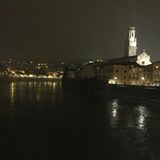 Paseando sola en Verona